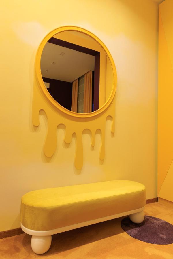 Vilacrosse Boutique Inn Bukares Bagian luar foto