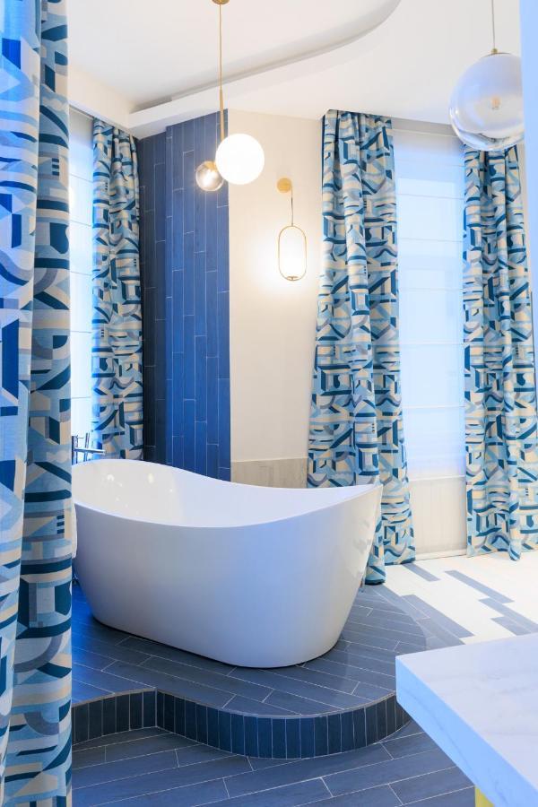 Vilacrosse Boutique Inn Bukares Bagian luar foto