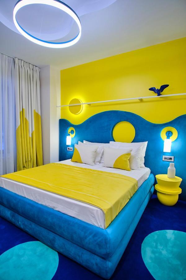 Vilacrosse Boutique Inn Bukares Bagian luar foto
