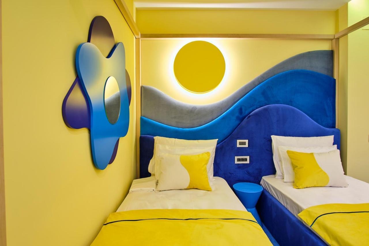 Vilacrosse Boutique Inn Bukares Bagian luar foto