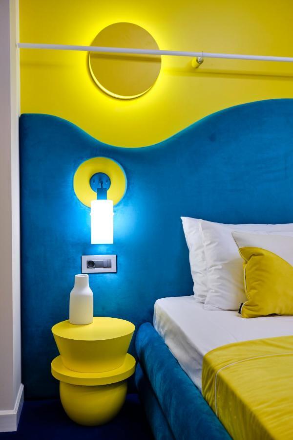 Vilacrosse Boutique Inn Bukares Bagian luar foto