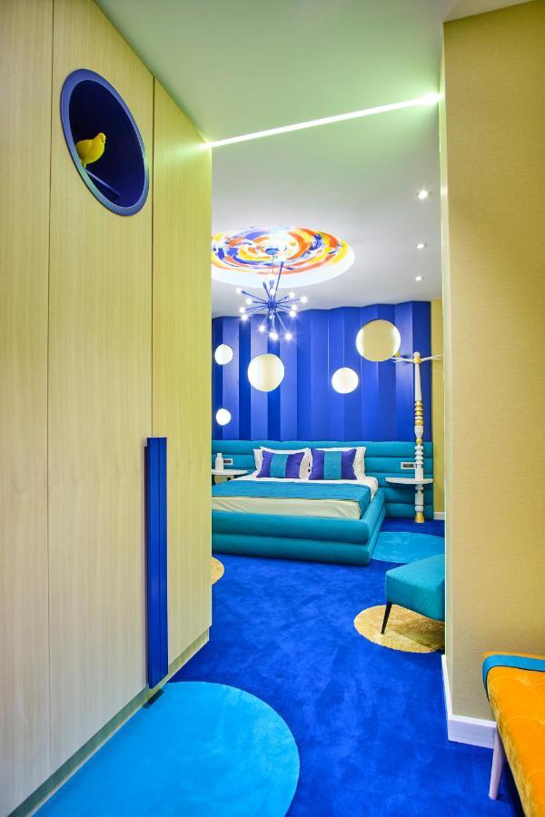 Vilacrosse Boutique Inn Bukares Bagian luar foto