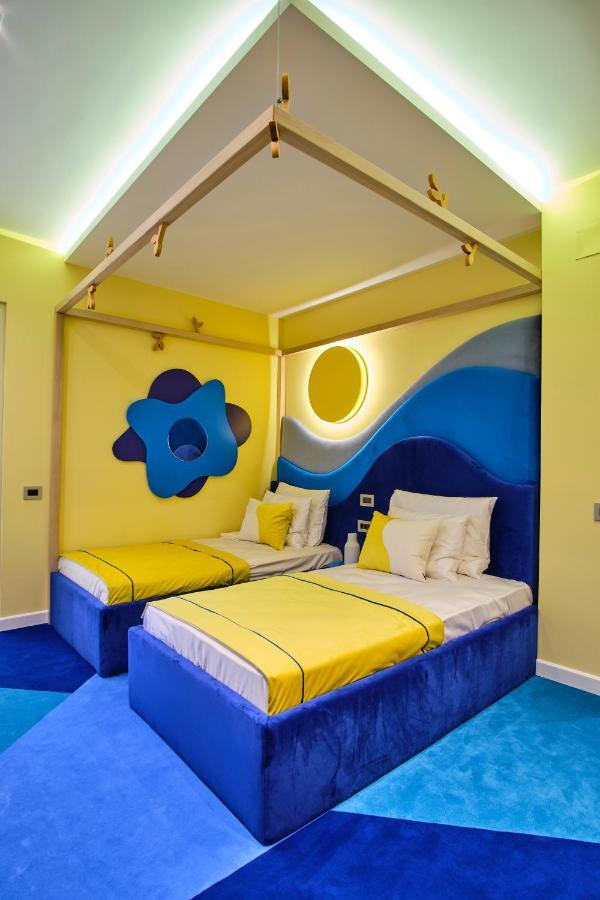 Vilacrosse Boutique Inn Bukares Bagian luar foto