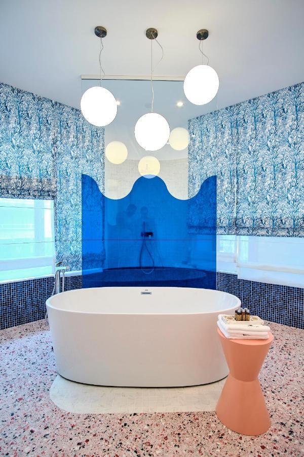 Vilacrosse Boutique Inn Bukares Bagian luar foto